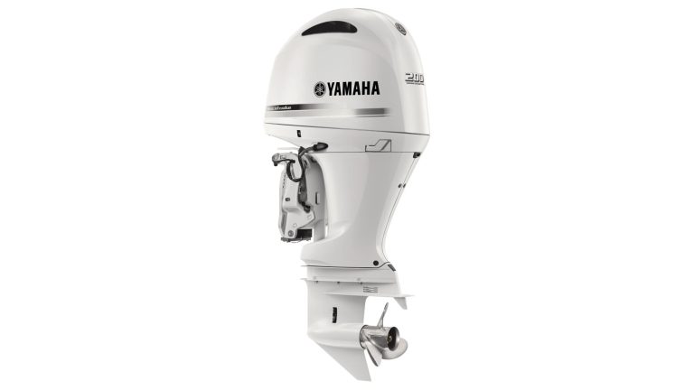 2017 Yamaha F200 EU Pearl White Studio 001 03 1