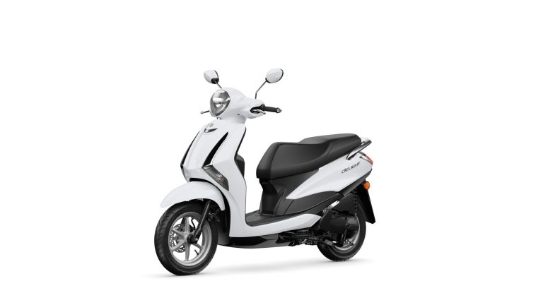 2024 Yamaha LTS125 EU Milky White Studio 007 03