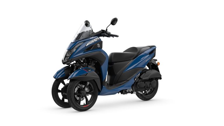 2024 Yamaha MW125 EU Petrol Blue Studio 007 03