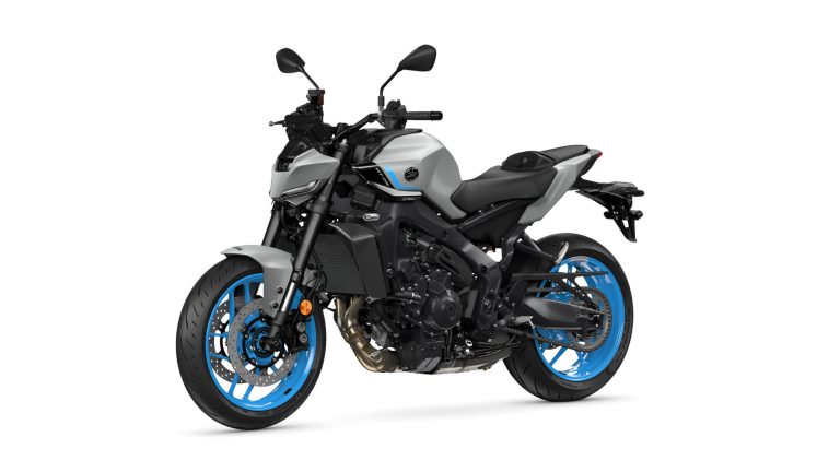 2025 Yamaha MT09AS EU Ice Storm Studio 005 03