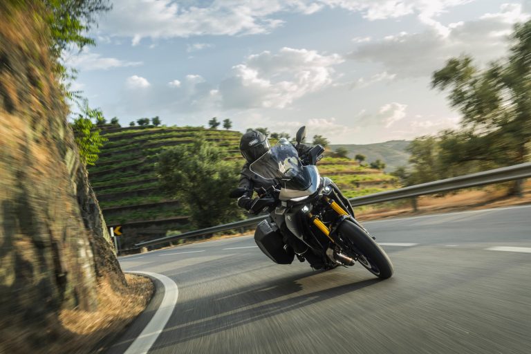 2026 Yamaha MT07TRGTS EU Icon Performance Action 003 03
